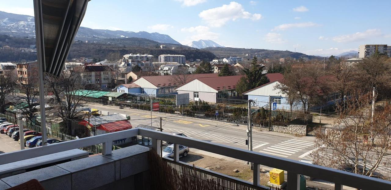 Spectacular Apartment In Skopje, City Mall Area Zewnętrze zdjęcie